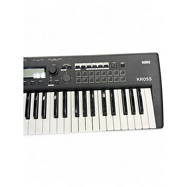 Used KORG Kross 61 Key Keyboard Workstation