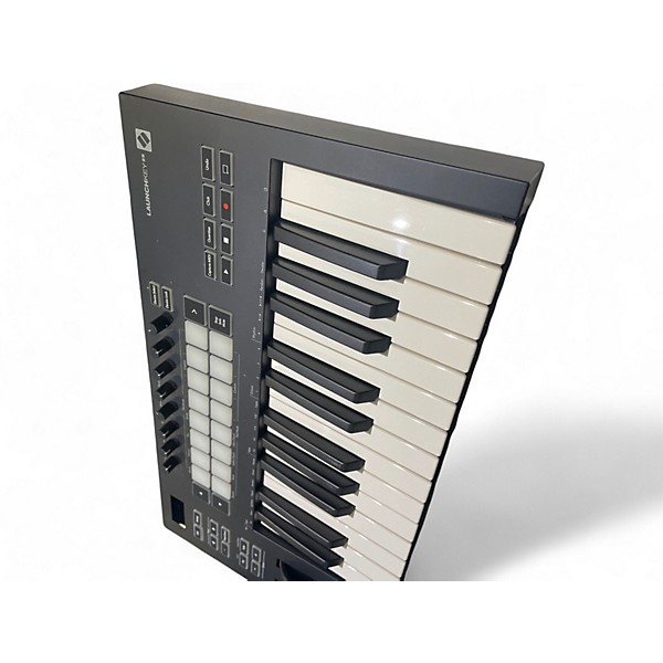 Used Novation Launchkey 25 Key MIDI Controller