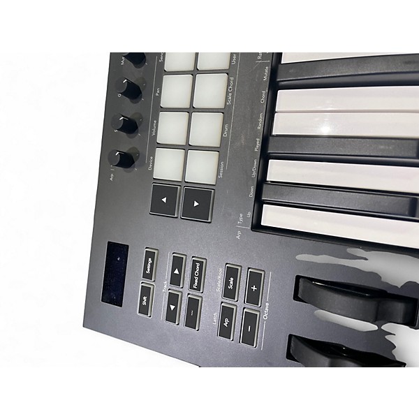 Used Novation Launchkey 25 Key MIDI Controller