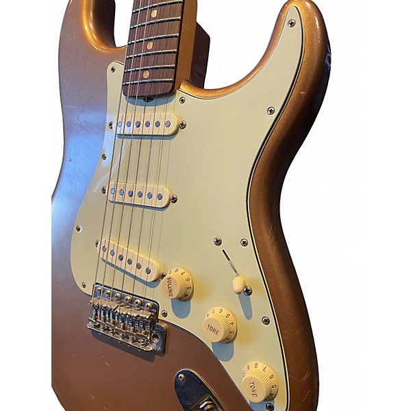 Used Fender Vintera 60s Stratocaster Road Worn FIREMIST GOLD Solid Body Electric Guitar