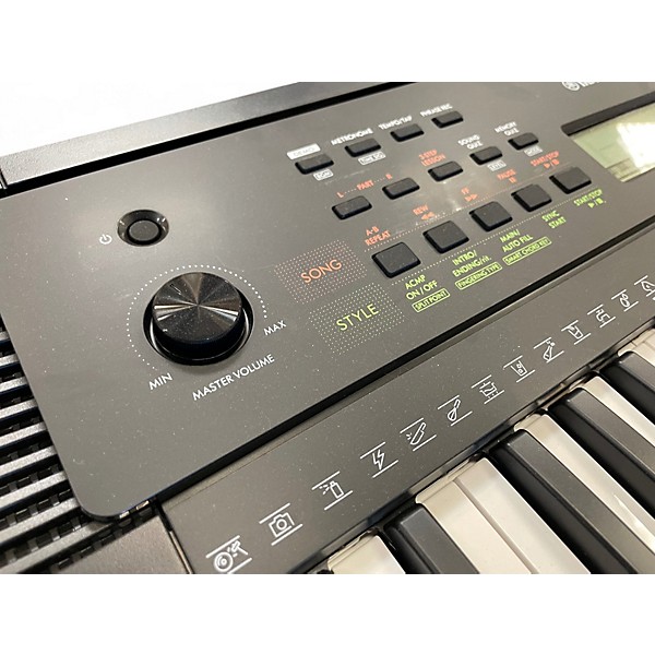 Used Yamaha PRS283 Portable Keyboard