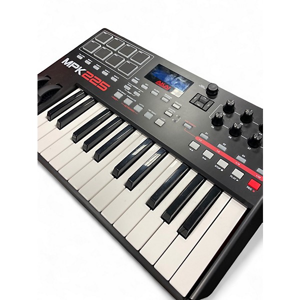 Used Akai Professional MPK225 25-Key MIDI Controller
