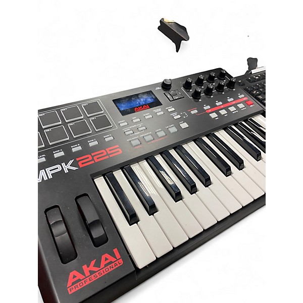 Used Akai Professional MPK225 25-Key MIDI Controller
