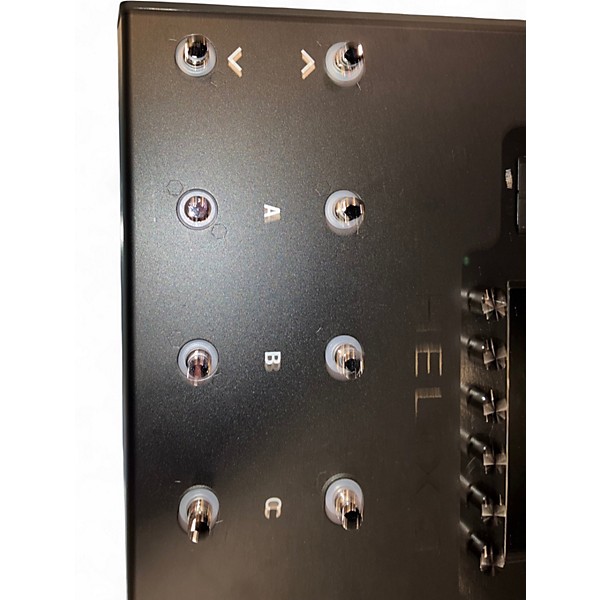 Used Line 6 Helix LT Effect Processor