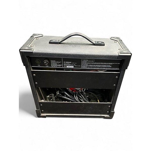 Used Yamaha VX SERIES 25 Guitar Combo Amp