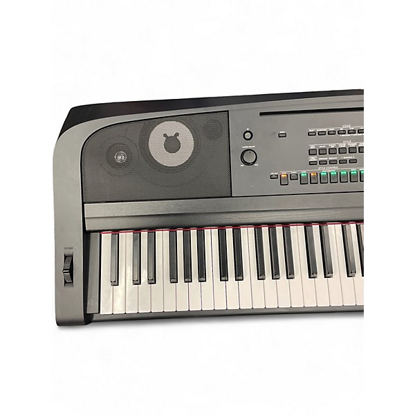 Used Yamaha dgx670 Stage Piano