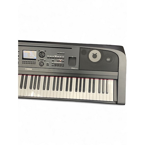 Used Yamaha dgx670 Stage Piano