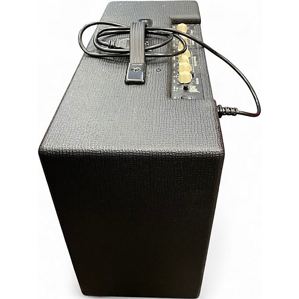 Used Blackstar DEBUT 100R Guitar Combo Amp