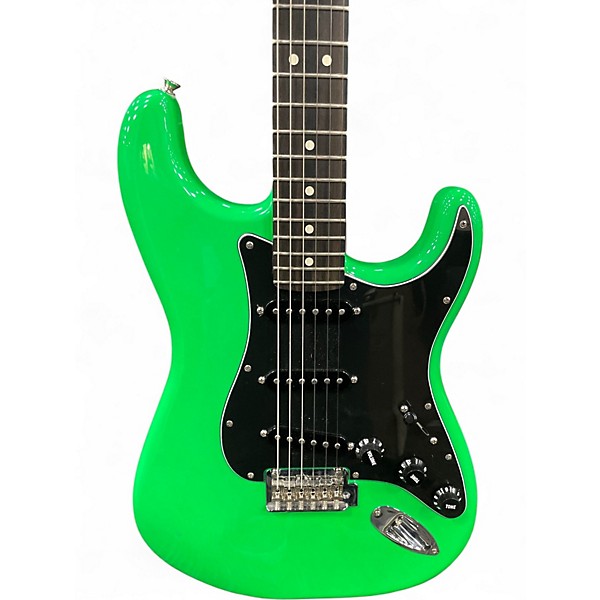 Used Fender Player Stratocaster Green Solid Body Electric Guitar