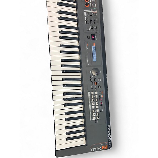 Used Yamaha MX61 61 Key Keyboard Workstation