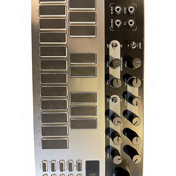 Used Donner B1 Synthesizer