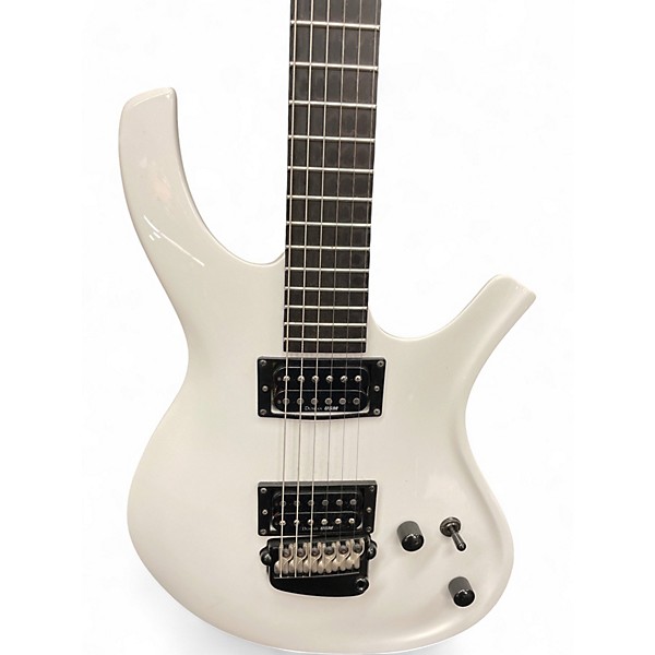 Used Parker Guitars Maxx Fly Alpine White Solid Body Electric Guitar