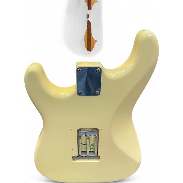 Used 1998 Fender Artist Series Yngwie Malmsteen Stratocaster Vintage White Solid Body Electric Guitar