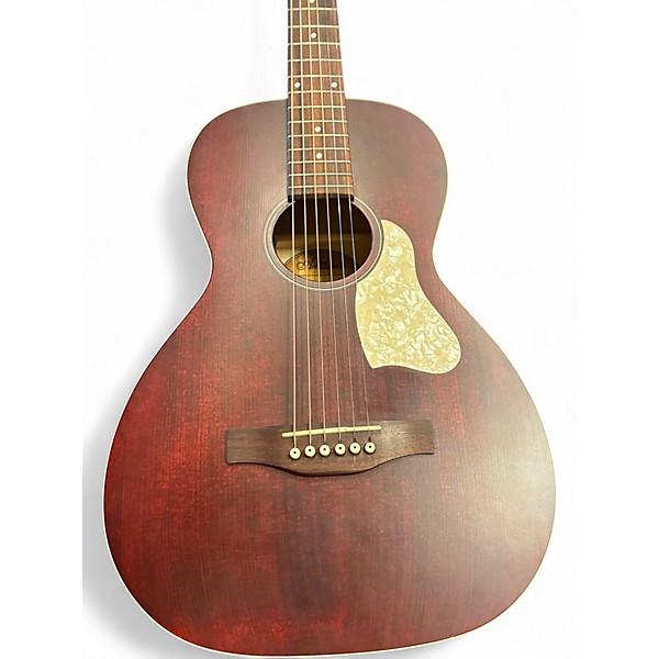 Used Art & Lutherie Roadhouse Tennessee Red Acoustic Electric Guitar