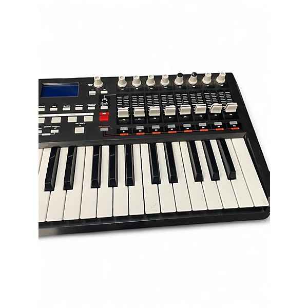 Used Akai Professional MPK49 49 Key MIDI Controller