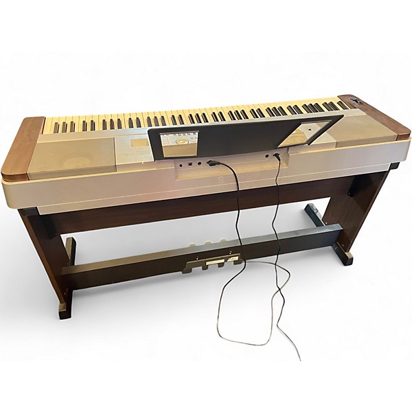 Used Yamaha DGX640 88 Key Digital Piano
