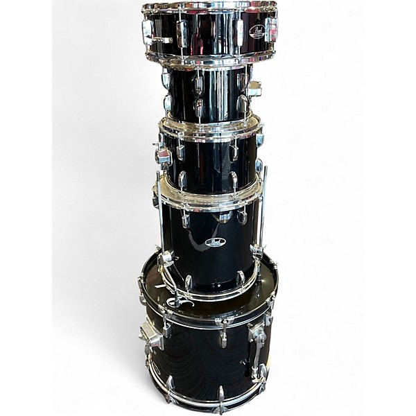 Used Pearl 5 Piece Roadshow Black Drum Kit