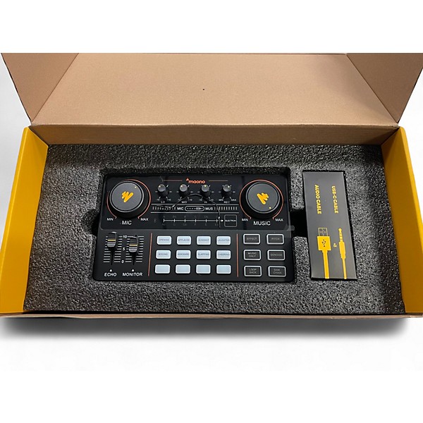 Used maono maonocaster lite DJ Package