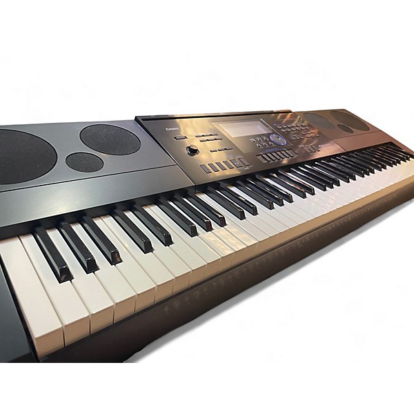 Used Casio WK6600 76 Key Portable Keyboard