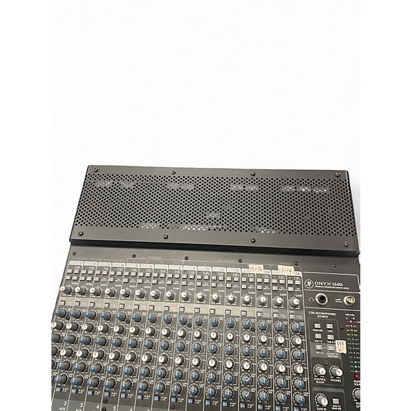 Used Mackie onyx 1640i Powered Mixer