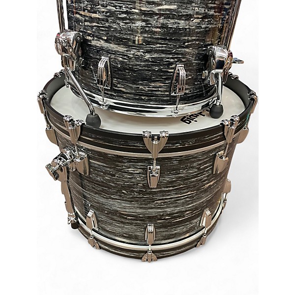 Used Ludwig 3 Piece Classic Maple black oyster Drum Kit