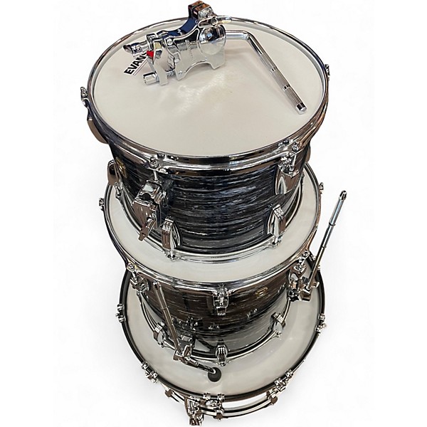 Used Ludwig 3 Piece Classic Maple black oyster Drum Kit