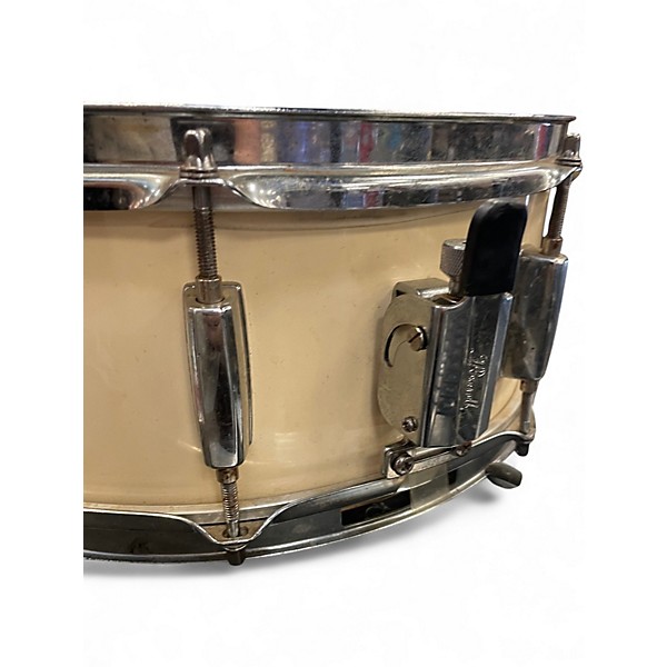 Used Pearl 14X5 Forum Series Snare Vintage White Drum