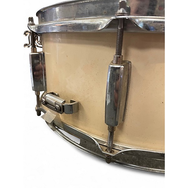 Used Pearl 14X5 Forum Series Snare Vintage White Drum