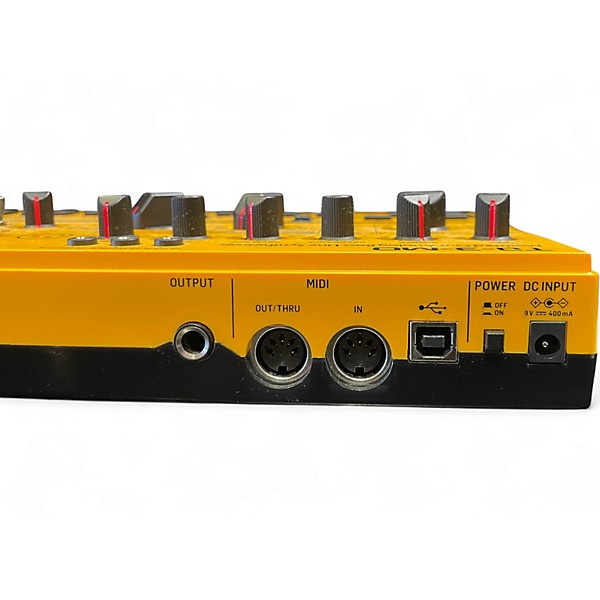 Used Behringer TD-3-MO Synthesizer