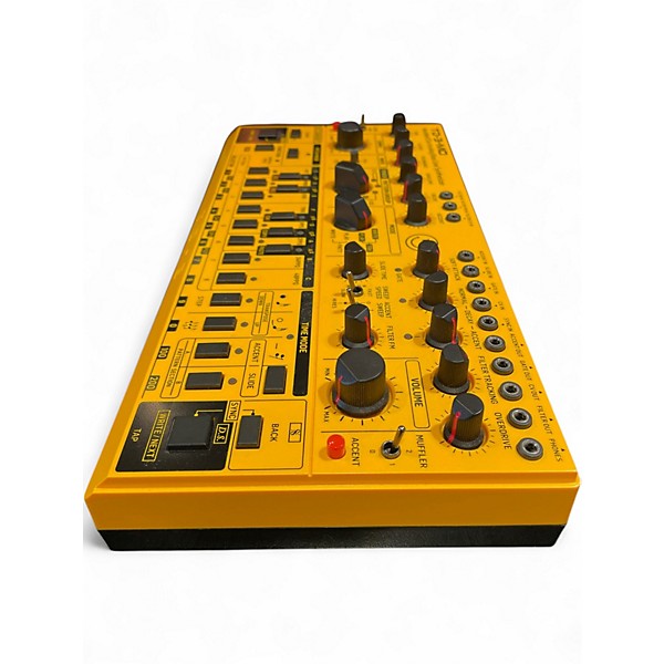 Used Behringer TD-3-MO Synthesizer