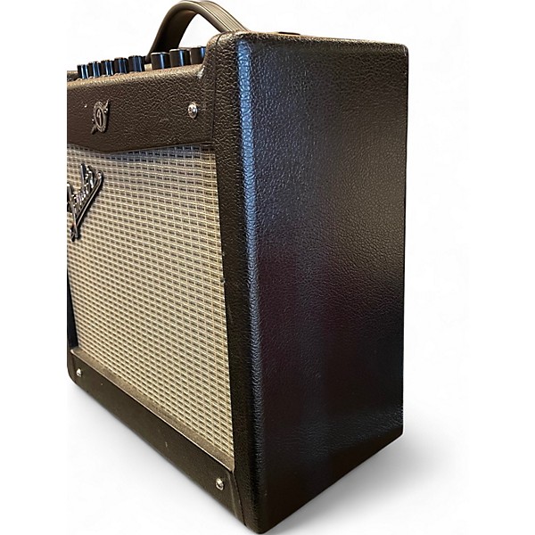 Used Fender Mustang I V2 20W 1X8 Guitar Combo Amp