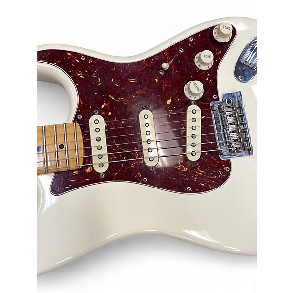 Used 2023 Fender American Professional II Stratocaster Olympic White Solid Body Electric Guitar