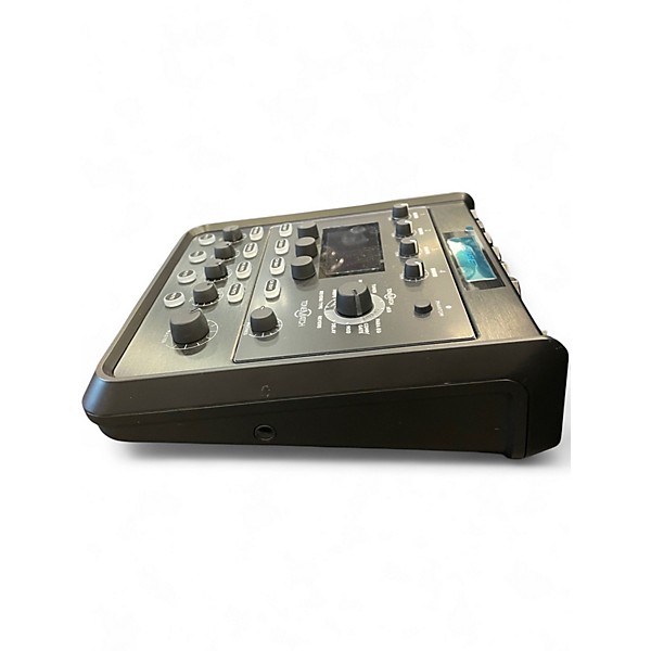 Used Bose T4s Tone match Digital Mixer