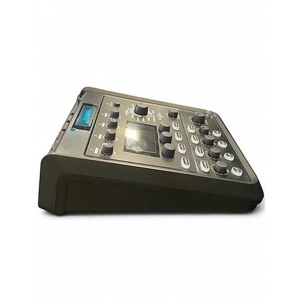 Used Bose T4s Tone match Digital Mixer