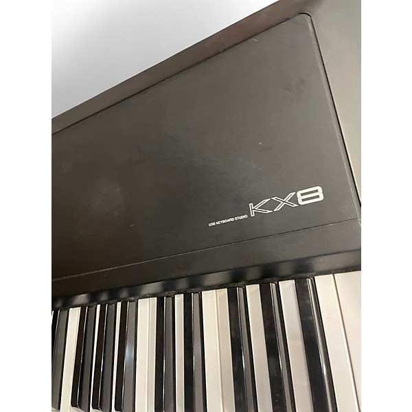 Used Yamaha k8 Keyboard Workstation