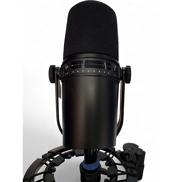 Used Shure MV7 Dynamic Microphone