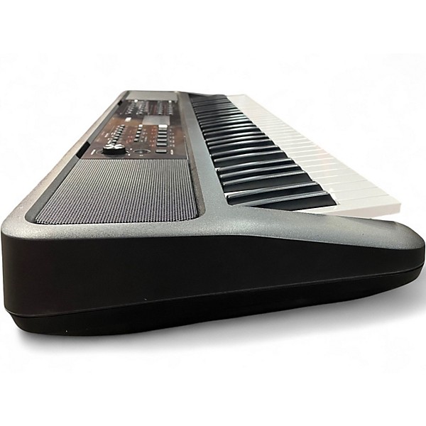 Used Yamaha PSRE383 Portable Keyboard