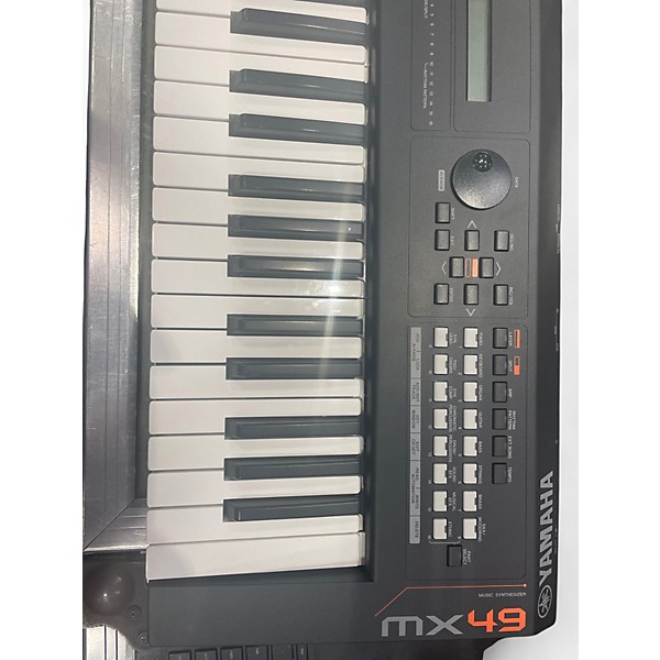 Used Yamaha MX49 49 Key Keyboard Workstation
