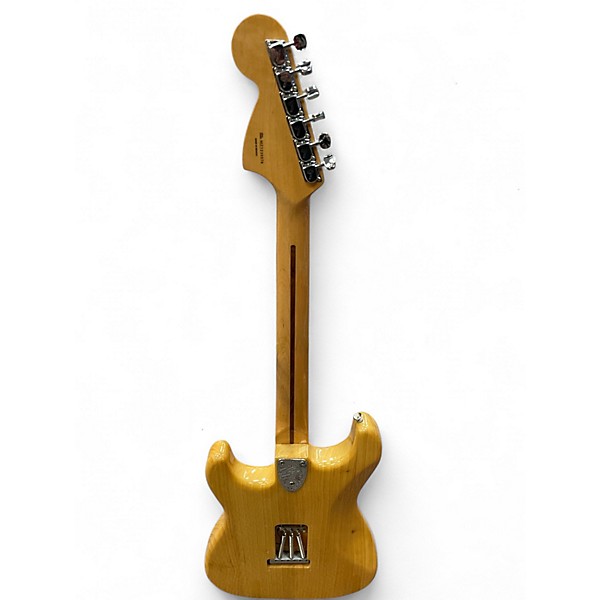 Used Fender Classic Series '70s Stratocaster Natural Solid Body Electric Guitar