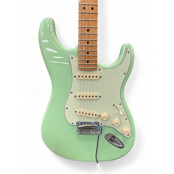 Used Fender Limited Edition Player Stratocaster Surf Pearl  Solid Body Electric Guitar