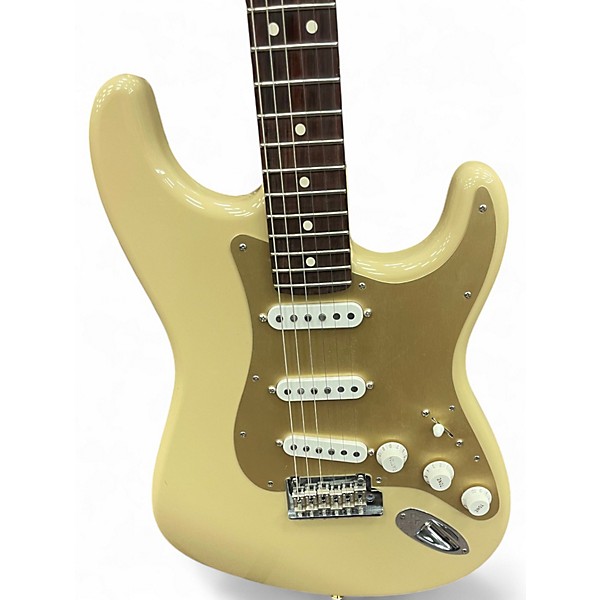 Used Fender Limited Edition Rosewood Stratocaster Rosewood Solid Body Electric Guitar