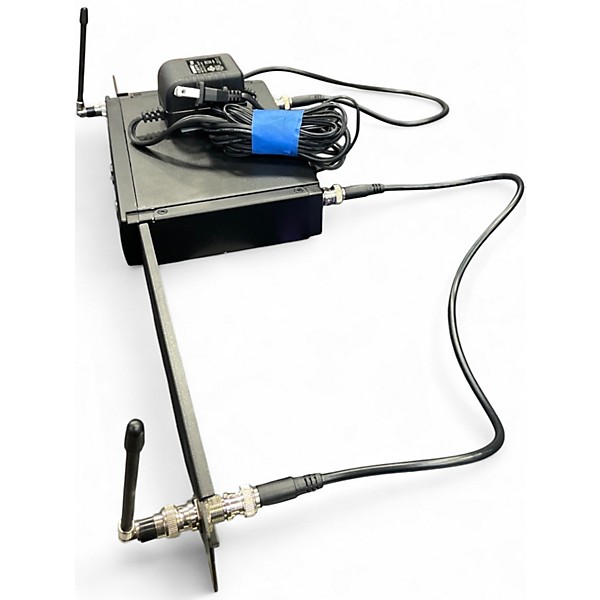 Used Shure SLX4 Handheld Wireless System
