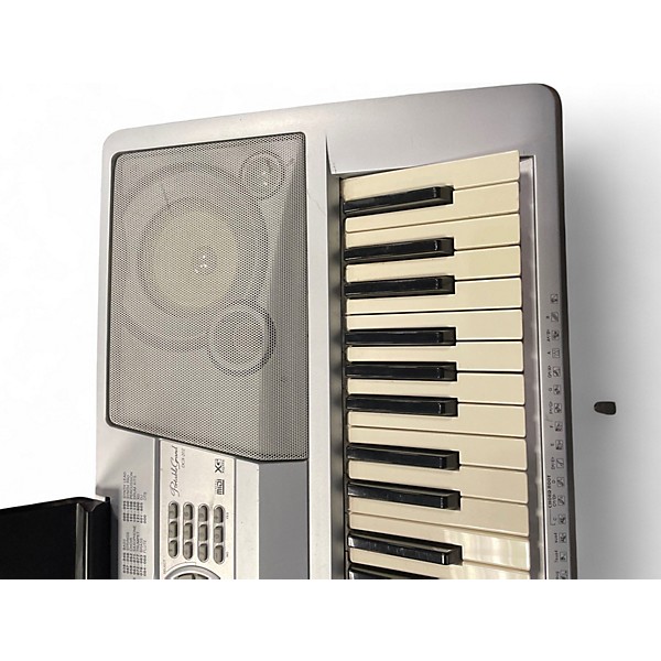 Used Yamaha DGX202 Portable Keyboard