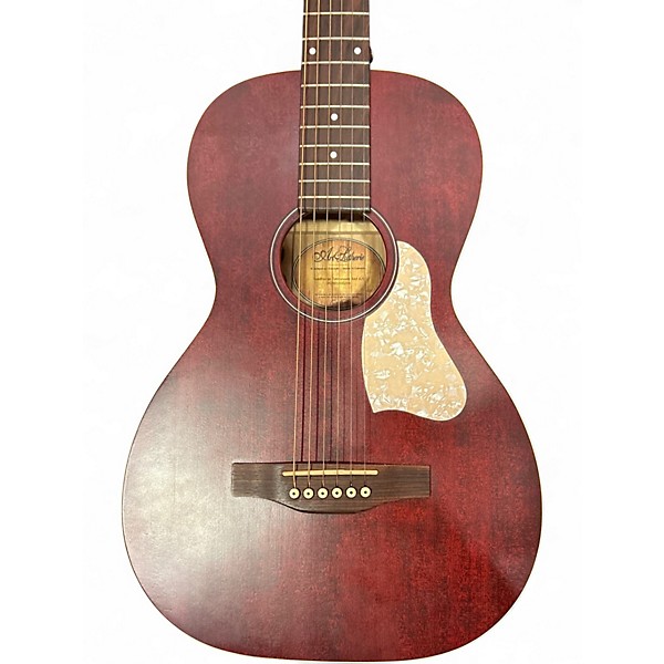 Used Art & Lutherie Roadhouse Parlor Tennessee Red Acoustic Electric Guitar