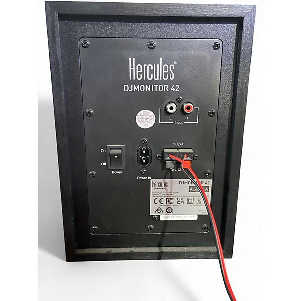Used Hercules DJ djmonitor 42 pair Powered Monitor