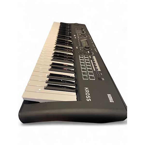 Used KORG KROSS 2 61 Key Keyboard Workstation