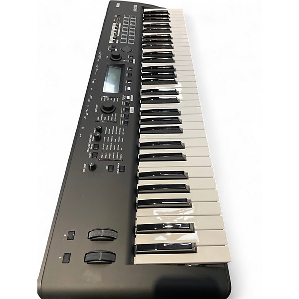 Used KORG KROSS 2 61 Key Keyboard Workstation