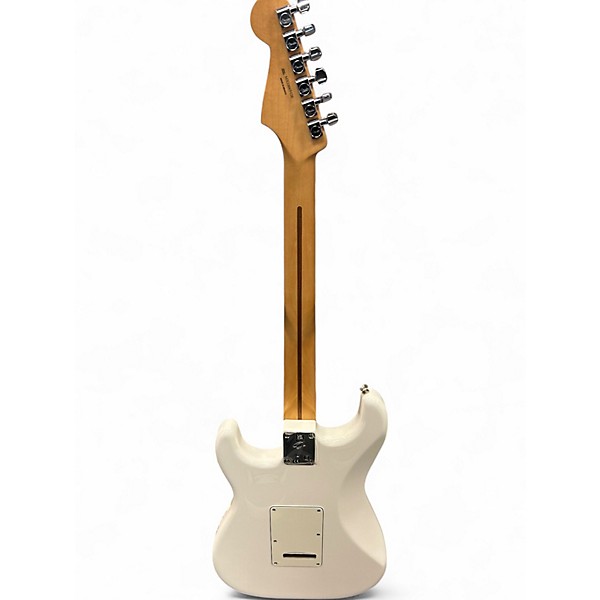 Used Fender Player Stratocaster Arctic White Solid Body Electric Guitar