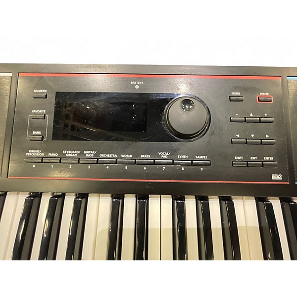 Used Roland JUNO DS61 Synthesizer