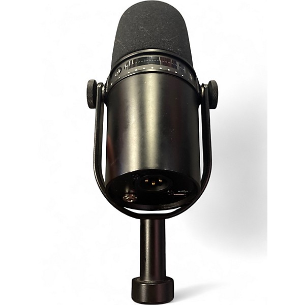 Used Shure MV7 Dynamic Microphone